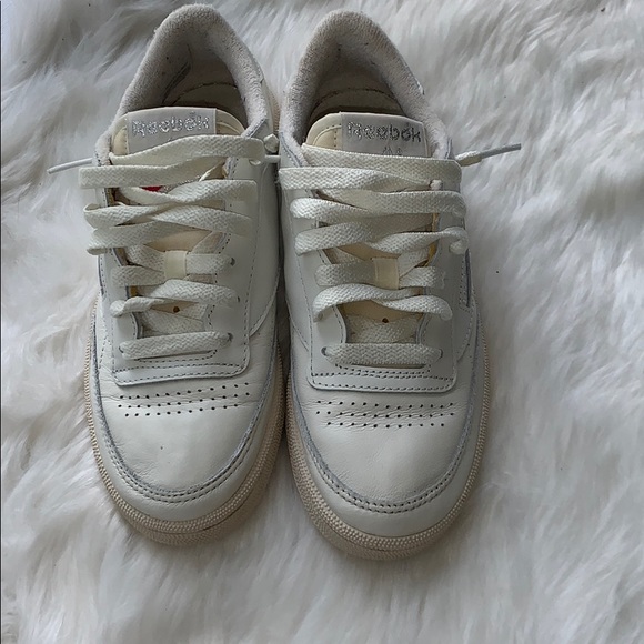 Vintage retro off white Reebok Sneakers - Picture 2 of 5